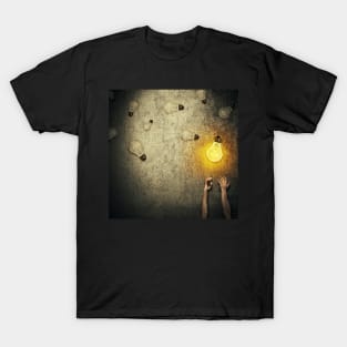 light bulbs juggling T-Shirt